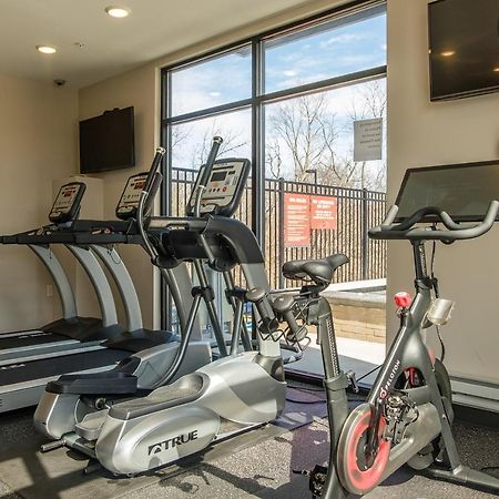 Frontdesk Core Apts Campustown 艾姆斯 外观 照片