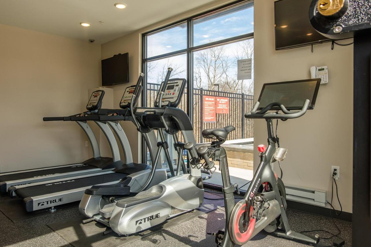 Frontdesk Core Apts Campustown 艾姆斯 外观 照片